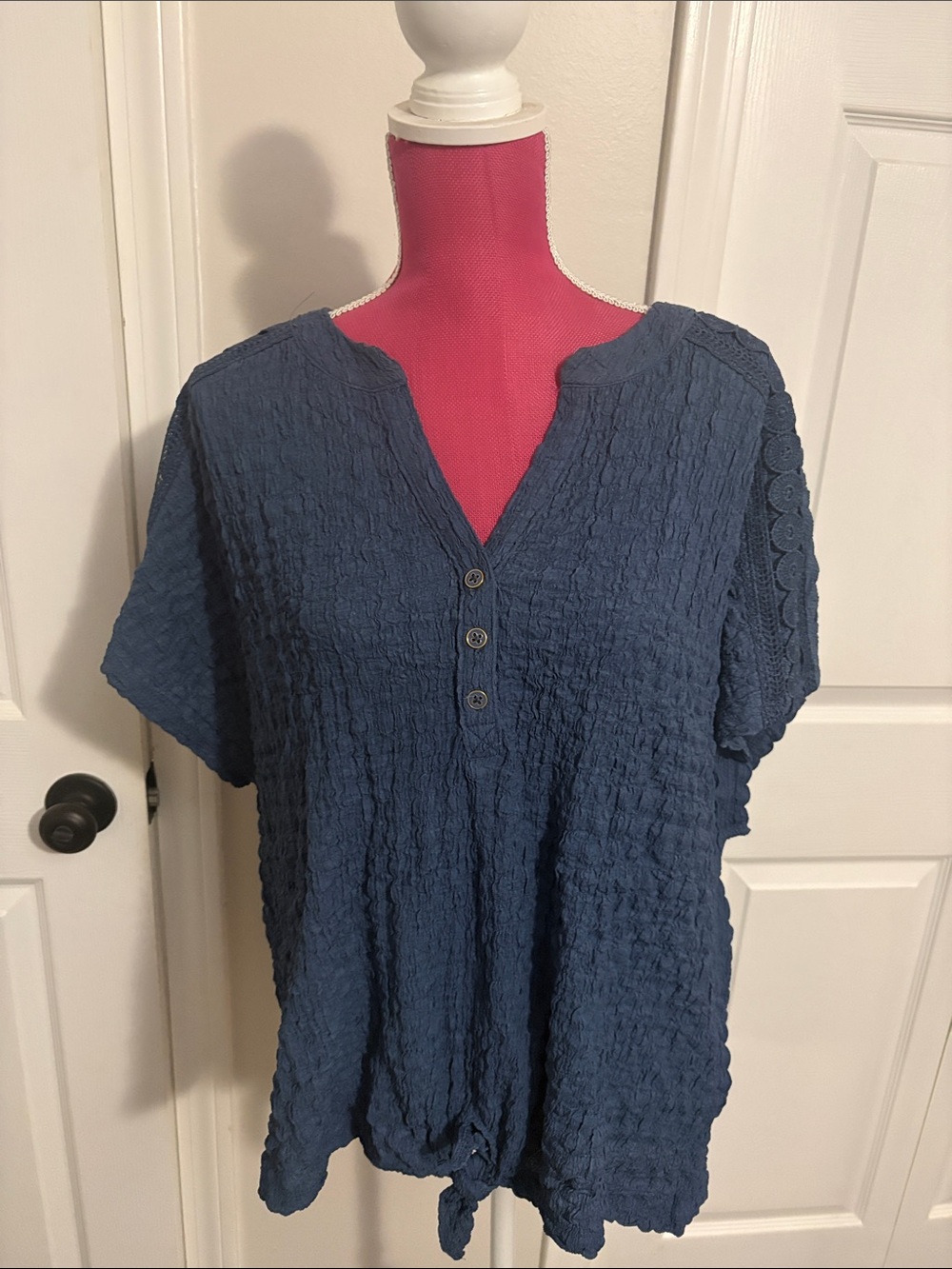 Cable & Gauge Navy Short-Sleeve Textured Tie-Hem Tunic